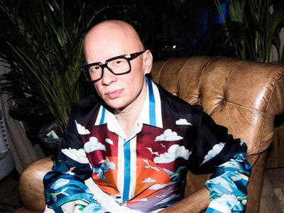 Російський дрон розніс квартиру Олексія Гончаренка в Києві: продюсер показав чорну вирву в спальні