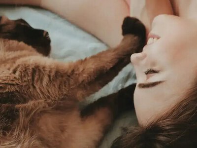 Самотність як вибір: чому до 2030 року жінки дедалі частіше обиратимуть життя без партнера