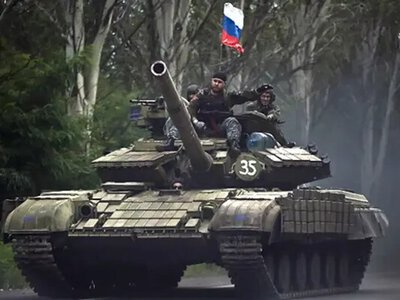 Окупанти заводять важку техніку в центр Мирнограда, бої тривають - ДШВ