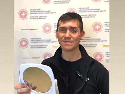 У Львові волонтеру відновили обличчя з допомогою протезу-накладки