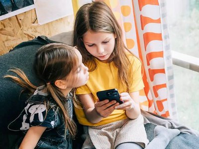 ЄС загрожує TikTok штрафом через порушення правил захисту дітей