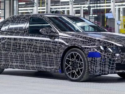 Найдешевший електроседан BMW показали офіційно (ФОТО)