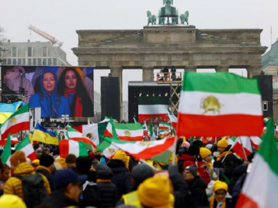 Свобода Ірану: тисячі людей вийшли на демонстрацію в Берліні на підтримку іранських повстанців