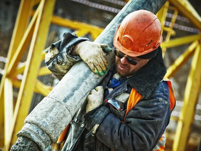 В Україні кадровий голод: де найбільший дефіцит працівників і чи ростуть зарплати