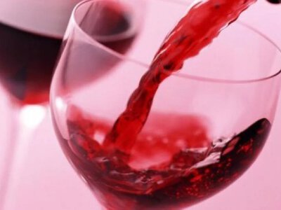 Користь і шкода червоного вина для здоров'я жінок і чоловіків