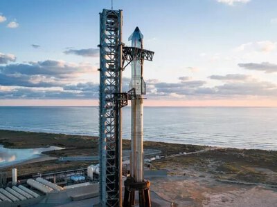 SpaceX змінює стратегію: чому Маск вибрав Місяць замість Марса