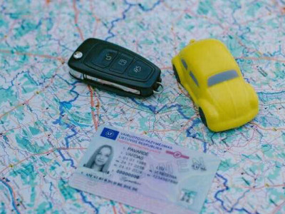У Литві дозволили складати теоретичний іспит з водіння українською мовою