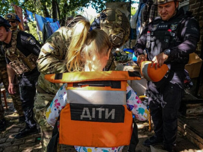 Рада ухвалила закон про обов’язкову евакуацію дітей із зони бойових дій без згоди батьків