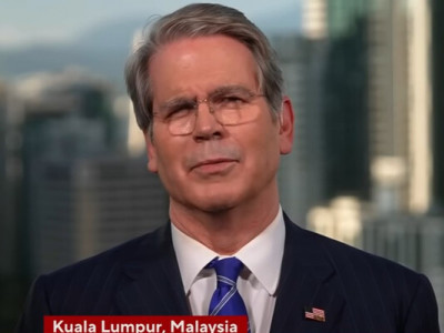 Скотт Бессент заявив про готовність США зняти санкції з нафти РФ