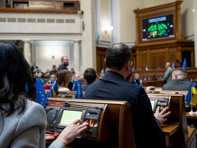 Лікування аж до крапельниць: понад 38 нардепів мають ускладнення через можливе отруєння