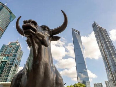 Глобальні ринки обвалилися: інвестори реагують на страхи щодо ШІ та нові інфляційні дані