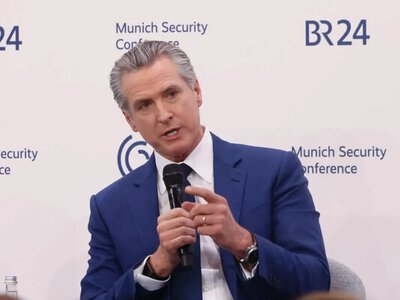 Губернатор Каліфорнії Ньюсом закликав союзників у Європі сприймати політику Трампа як тимчасове явище