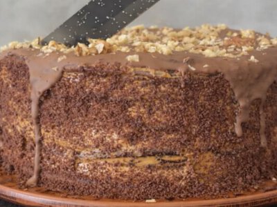 Ніхто не повірив, що цей торт готується на сковороді. Рецепт дуже смачного десерту без духовки