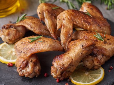 Вечеря, яку просять повторити: крильця з ефектом ще