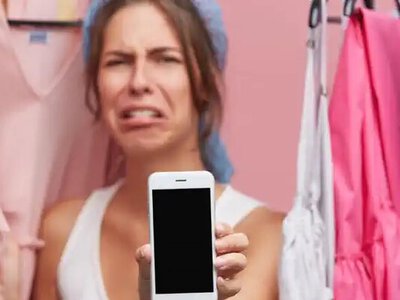 Чим довше людина користується смартфоном, тим частіше купує непотрібні речі