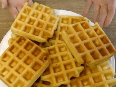 Змішайте це з яйцями – і вафлі вийдуть дуже смачними й хрусткими. Рецепт тіста з рисового борошна