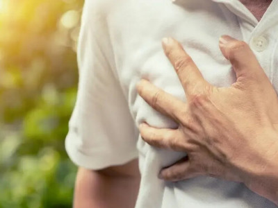 Долги та низька зарплата підвищують ризик інфаркту — дослідження 400 тисяч людей