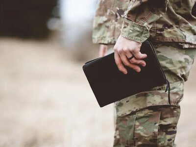 Повістки на вулицях та без Оберега: юрист розвіяв головні міфи про мобілізацію 