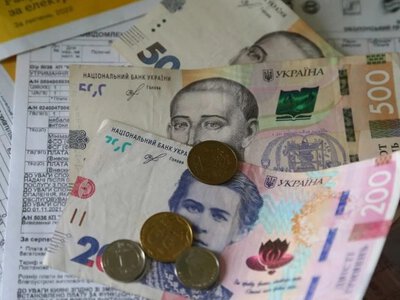 Нові ціни на комунальні тарифи: чому зростання неминуче та чого чекати українцям?