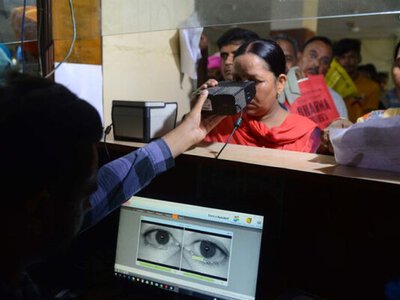 Біометрична ідентифікація в Індії зіткнулася з критикою через втрати виплат і витік даних