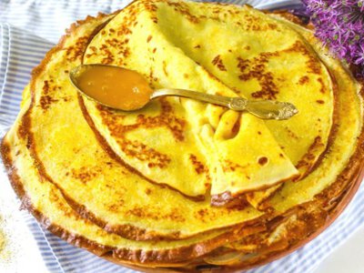 Наче сонечко: ніжні кукурудзяні млинці здивують смаком