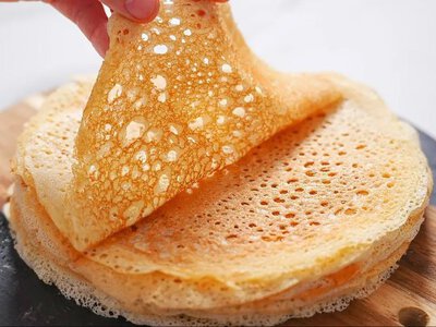 І перший не комом: як приготувати ідеальні ажурні млинці на воді