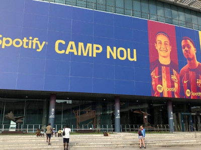 Камп Ноу готується до операції Ремонтада