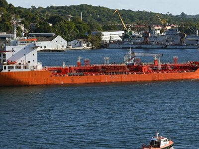 Танкер із російським пальним прямує до Куби, випробовуючи блокаду Трампа – Bloomberg