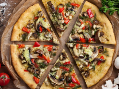 Просто белісімо: рецепт піци з грибами й сиром