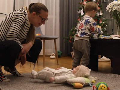 «Наші троє дітей народилися під час війни»: родина стала героями The Guardian