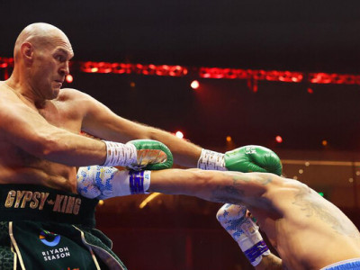 Він хоче битися з найкращими: промоутер Ф'юрі сказав, за якої умови відбудеться бій із Усиком
