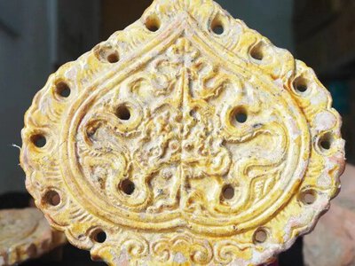 У В’єтнамі розкопали позолочені прикраси імператорської доби