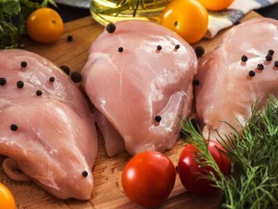 Чи справді курятина підвищує ризик раку