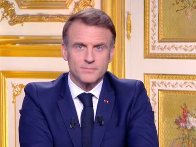 Макрон прийняв резонансне рішення про відставку