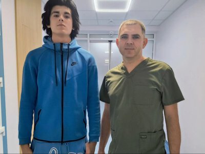 Кинувся на порятунок: у Львові з лікарні виписали 17-річного хлопця, пораненого під час теракту