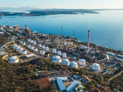 Єврокомісія підказала Угорщині альтернативу російській нафті