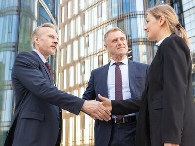 Несумісні в коханні, але ідеальні в бізнесі? Вся правда про знаки