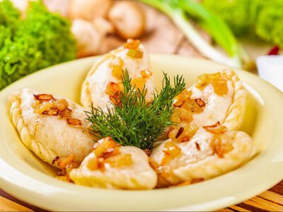 Скільки варити вареники, щоб вони не розваритися