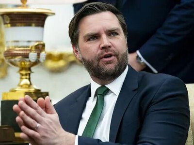 Віцепрезидент США розповів, чи призведуть будь-які удари по Ірану до тривалої війни на Близькому Сході