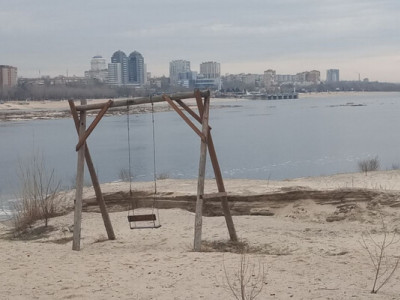 Води стало більше - як виглядає узбережжя Хортиці наприкінці зими