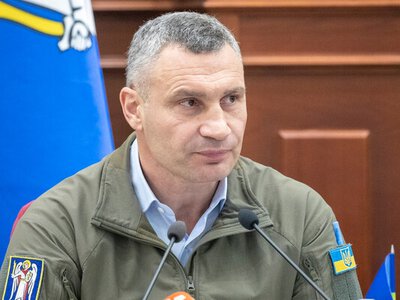 Кличко пояснив, що гальмує роботу столичних комунальників: коли розпочнеться повноцінний ремонт доріг