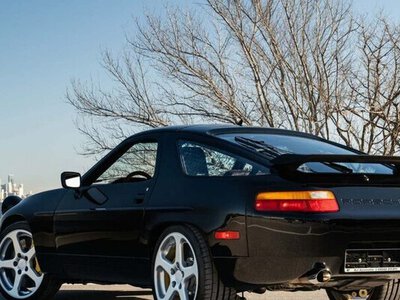 На аукціон виставили єдиний у світі Ruf 928R з гаража голови Samsung