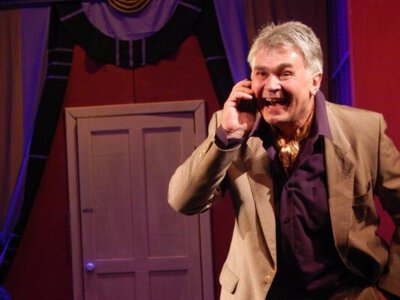 Чи звільнився актор Євген Козьмик з театру імені Магара: вимушений був переїхати з тваринами в іншу область