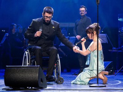 Азовець після 3,5 років полону здійснив мрію - заспівав на сцені з Христиною Соловій