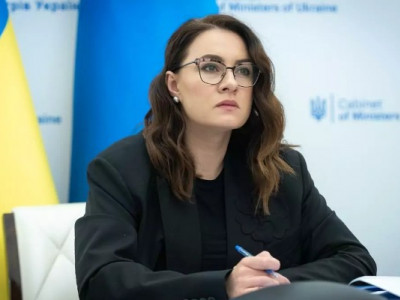 Перші 1,5 мільярда доларів від МВФ уже в Україні: куди спрямують кошти