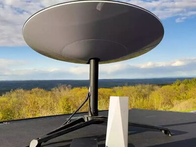 Шахраї полюють на приватні старлінки: що відомо про схему?