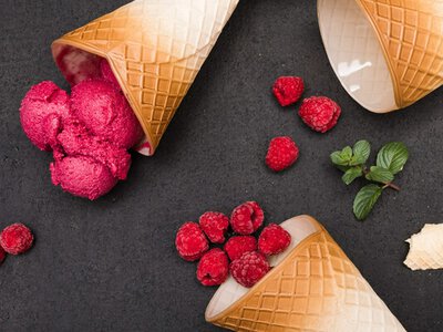 Ягідне морозиво з бананом за 5 хвилин: натуральний десерт без цукру