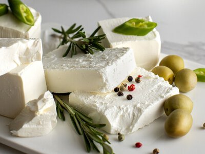 Чому варто додати сир фета до свого меню вже сьогодні
