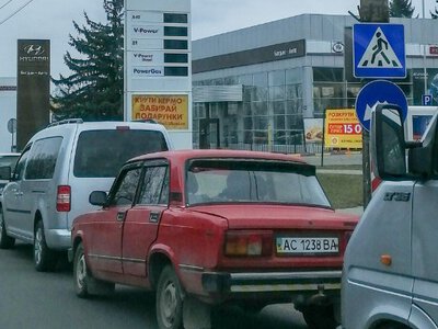 Плюс 2-5 грн за ніч: яка ситуація на АЗС на тлі подорожчання пального