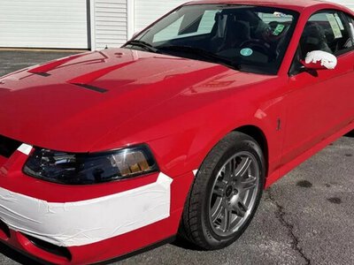 Термінатор у заводському пакуванні: виявлено 23-річний Ford Mustang без пробігу (ФОТО))